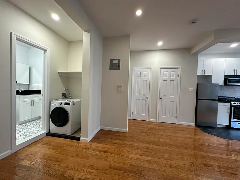 50 W 55th St #5A — Photo 8