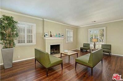 4th image of 586 Eaton Dr