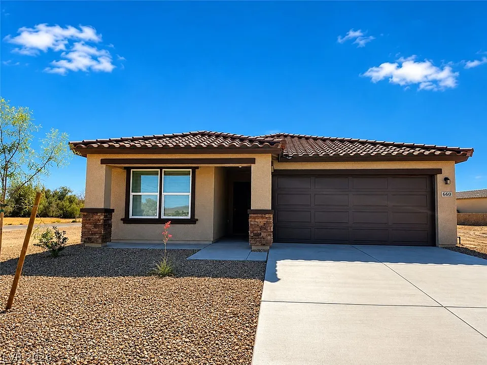 660 E Huyana Wind Dr