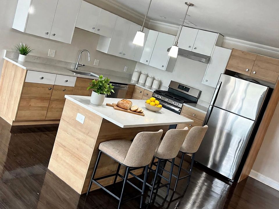 Virtual staging pictures.