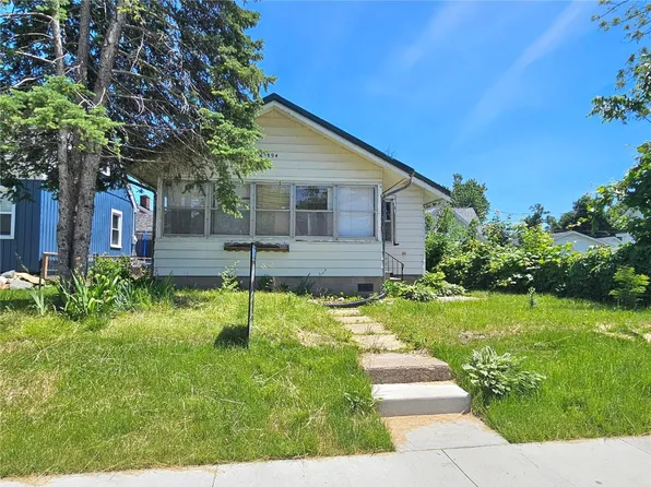 894 Center Point Rd NE, Edgewood, IA 52042