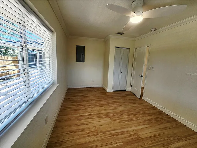 2494 Del Rio Way — Photo 23