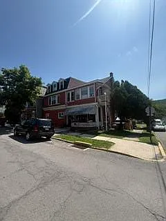 502 Center St #6 — Photo 1