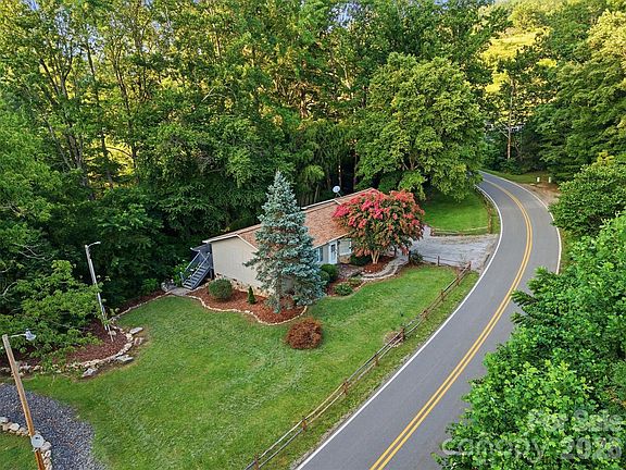 3rd image of 5513 Old Linville Rd