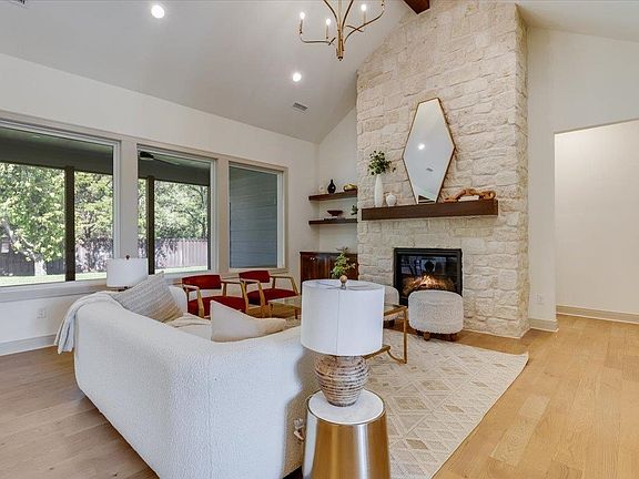 2nd image of 14280 Oakwood