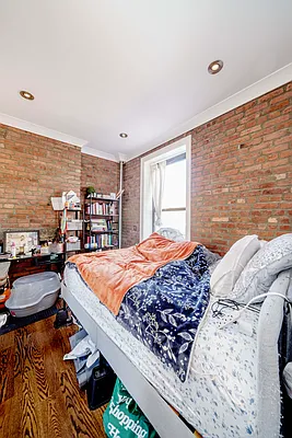 Rented by Douglas Elliman | media 4