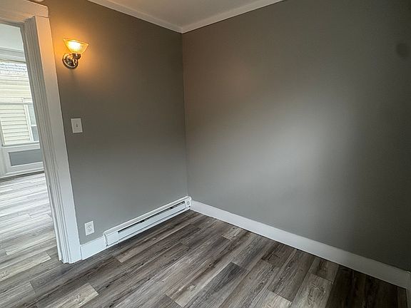 4th image of 114 Congress St Unit 2