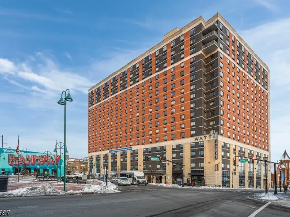 1 Carriage City Plz #1211, Rahway City, NJ 07065