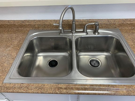 5th image of 1428 S Knott Ave APT 105