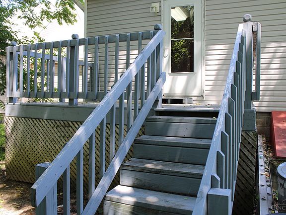 5th image of 109 Water St