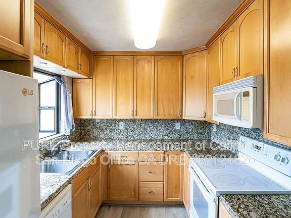 5th image of 4383 Kansas St APT 6