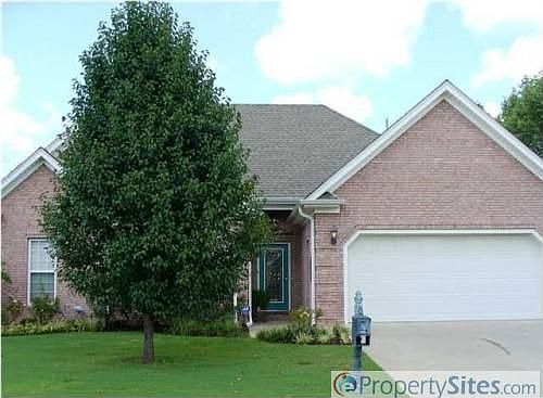 1st image of 221 Jordan Ln