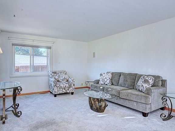 2nd image of 455 E Scenic Dr