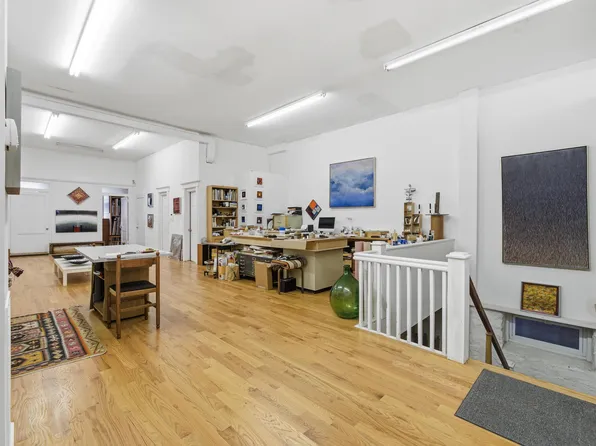 6020 Broadway image 2 of 34