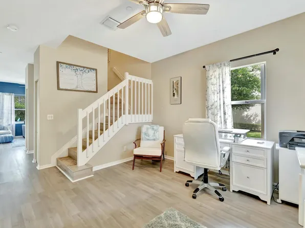 132 SW Otter Run Place, Stuart, FL 34997