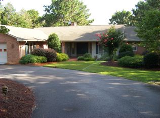 79 Cardinal Dr, Whispering Pines, NC 28327