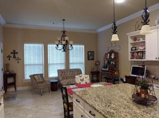 121 Del Sol W, Covington, LA 70433