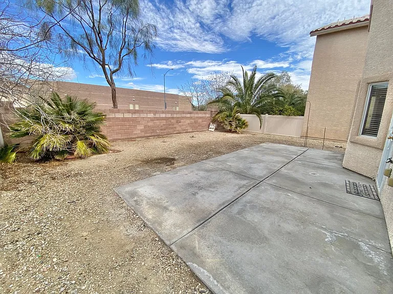 1750 Dark Wolf Ave — Photo 31