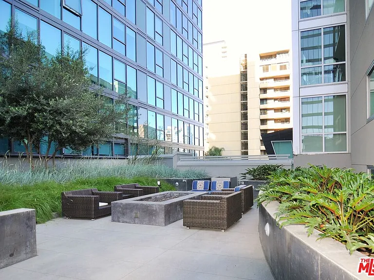 901 S Flower St #709 — Photo 33
