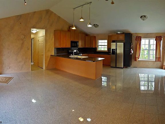 3rd image of 1215 Joann Dr