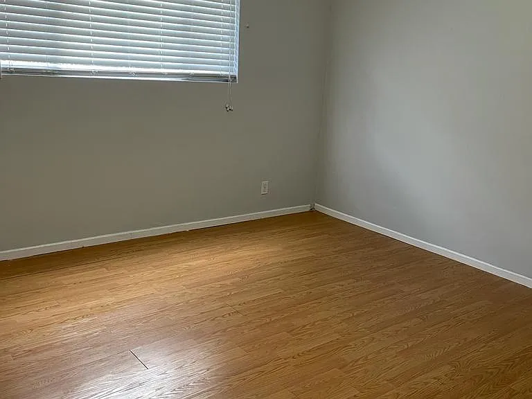 117 S Hoover St #1 — Photo 13