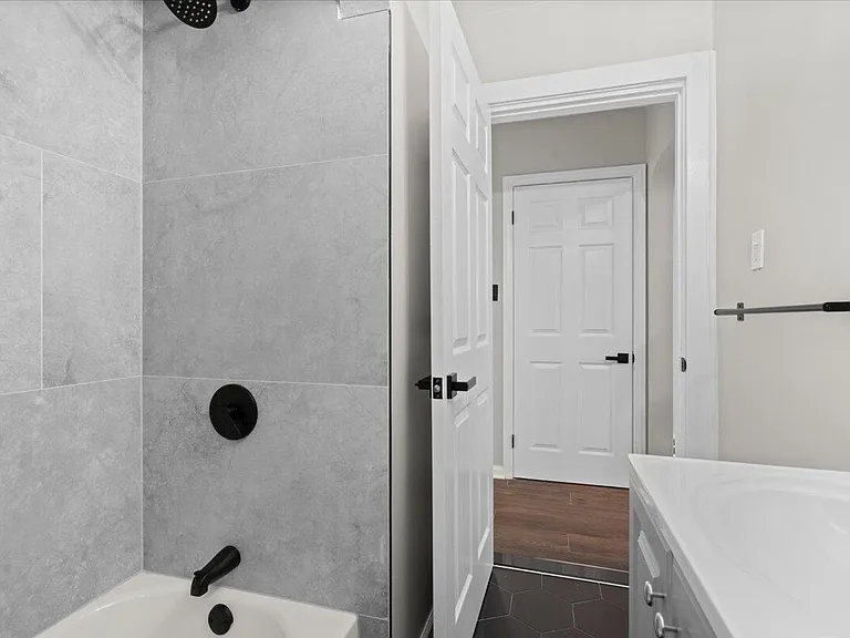 10042 Grayton St — Photo 12