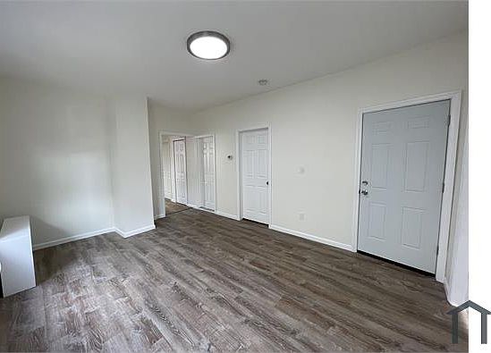3rd image of 413 21st Ave #1