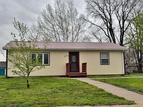 816 8th Ave, South Sioux City, NE 68776