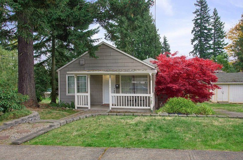 Welcome Home! 2 bed/1 bath in idyllic setting yet close to freeways and amenities! Extra large corner lot with mature landscaping and storage shed.