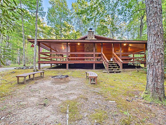 42nd image of 113 Rivendell Ln