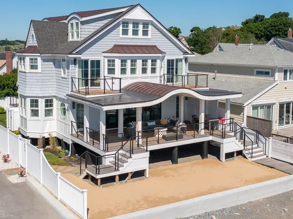353 Beach Ave, Hull, MA 02045
