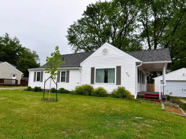 228 S Dakota Ave, Ames, IA 50014