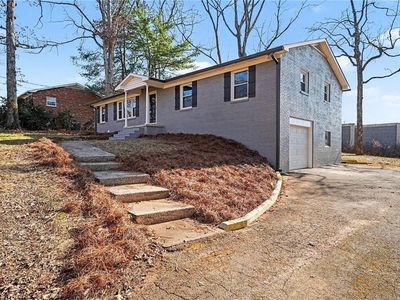 766 Hallmark Dr, Rural Hall, NC, 27045