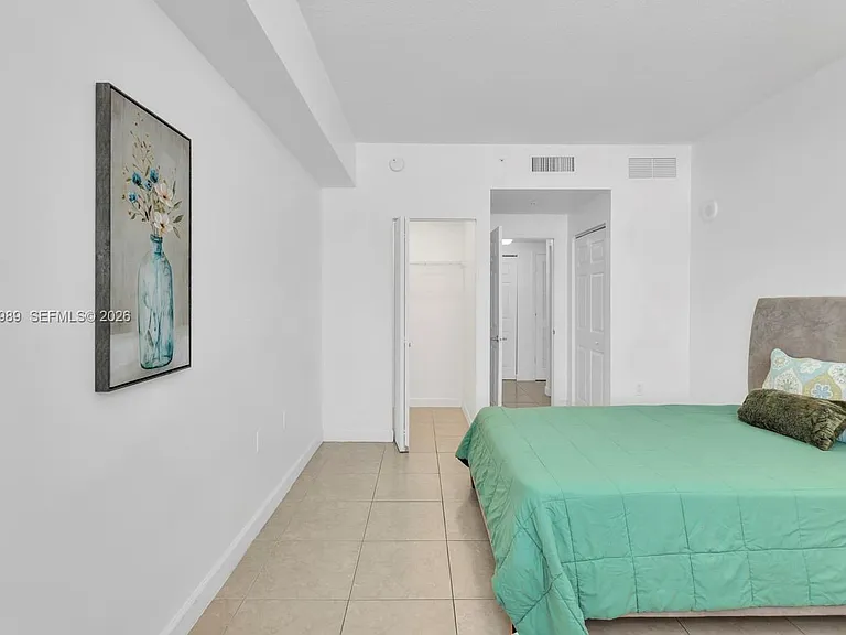 140 S Dixie Hwy #403 — Photo 27