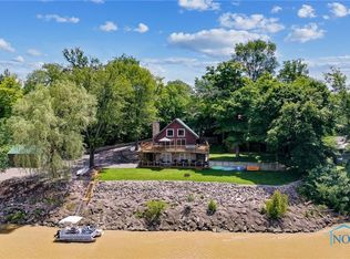 18794 W River Rd, Bowling Green, OH 43402