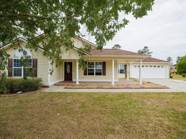 5862 Barkley Ln, Hahira, GA 31632