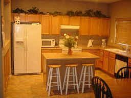 Light and bright kitchen