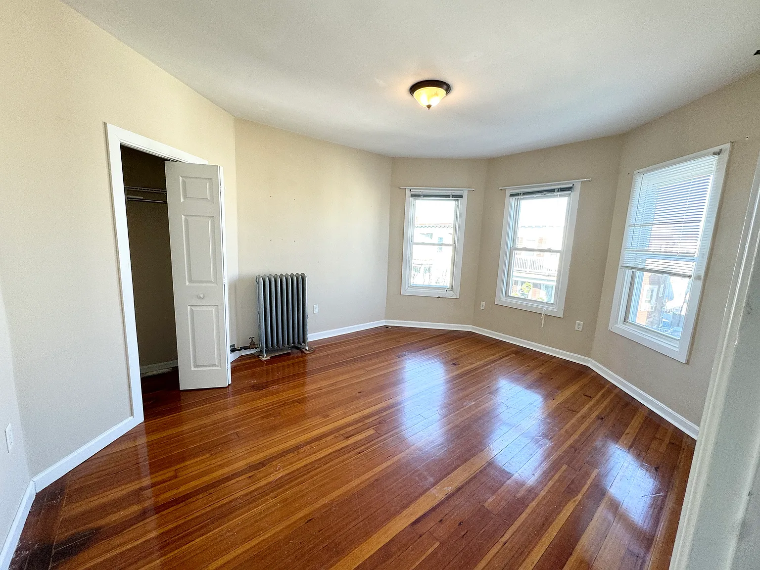 4 bed, $3,600 — Photo 4
