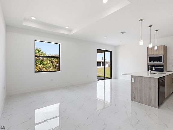 5th image of 1253 Argosy Rd