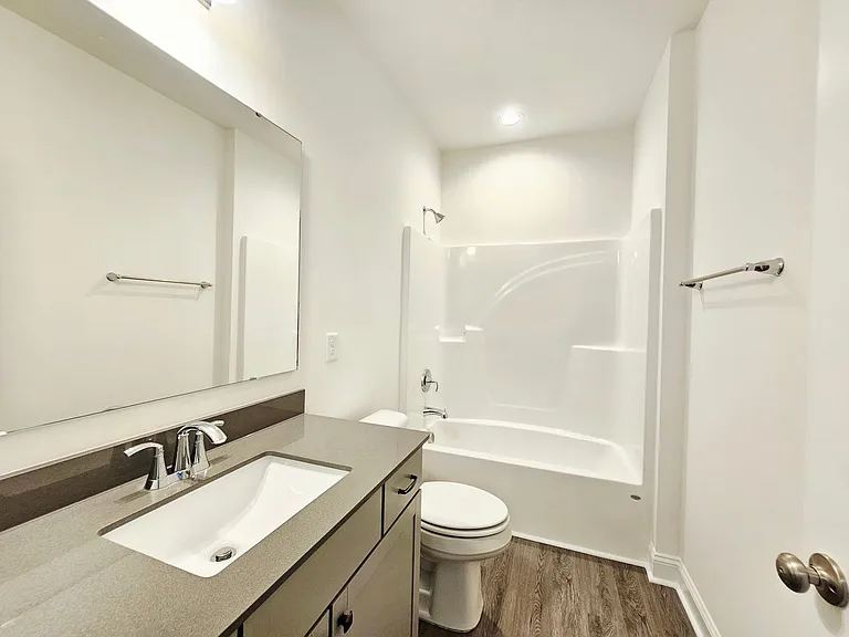 283 Crowville St — Photo 29