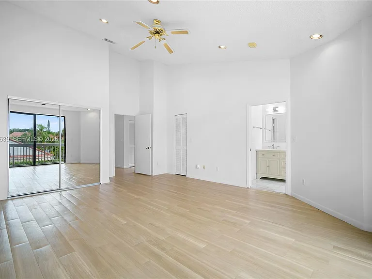 21378 Marina Cove Cir #11-B — Photo 29