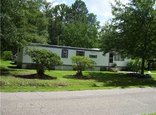 5701 Trotter St, Ocean Springs, MS 39564