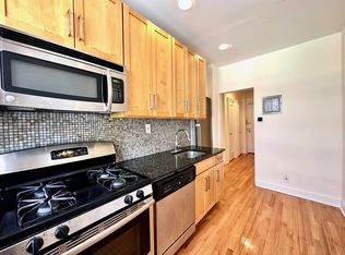 13919 34th Rd #B4, Flushing, NY 11354