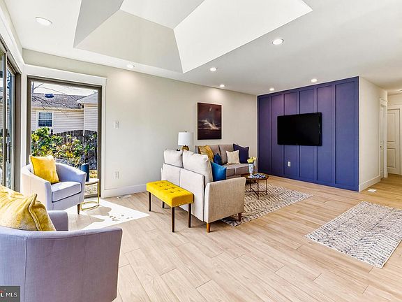 2nd image of 451 Alcyon Blvd