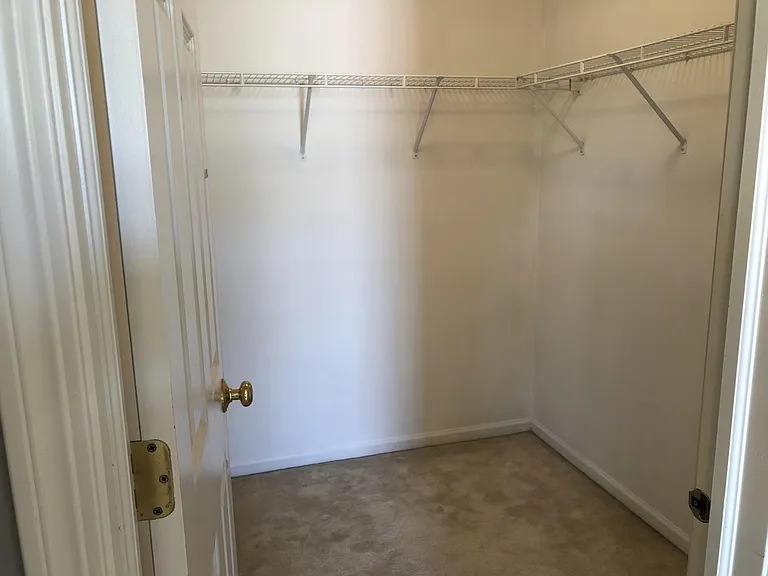349 N Commerce St — Photo 30
