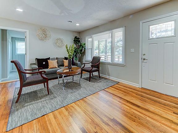 5th image of 114 Palmetto Ave