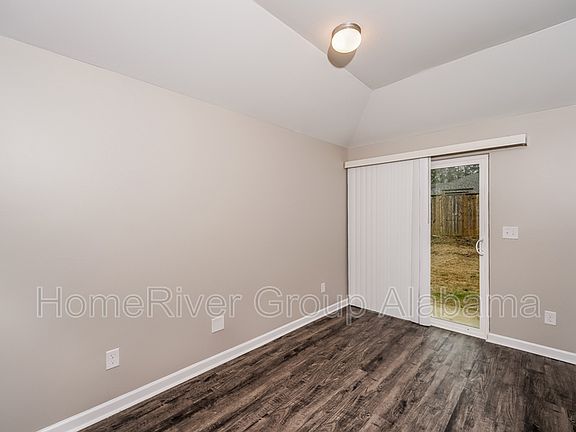 3rd image of 360 Americana Dr