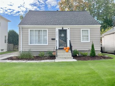 20893 Belvidere Ave, Fairview Park, OH, 44126