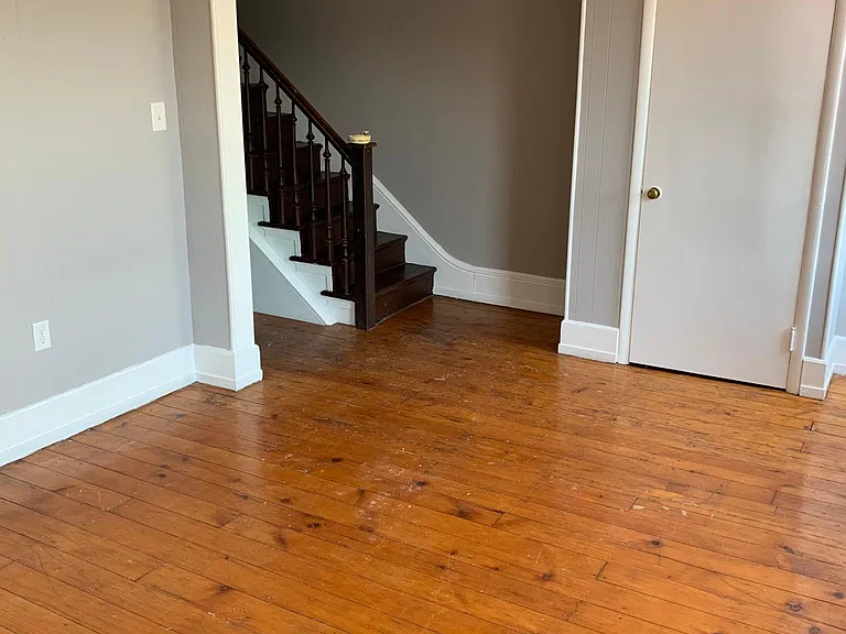 125 E Washington St #3 — Photo 5