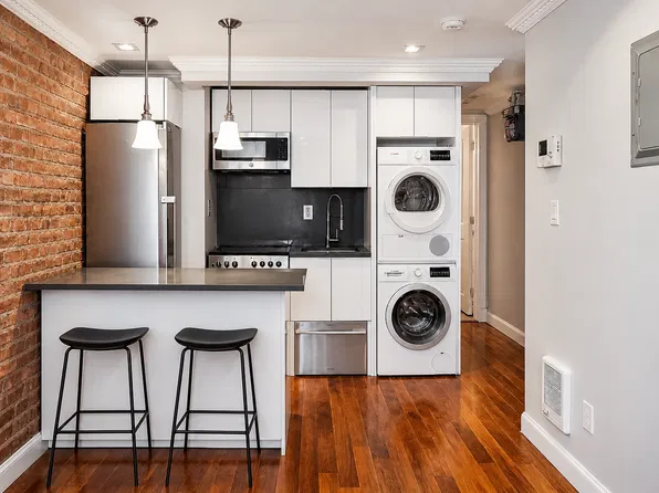 118 Mulberry St, New York, NY